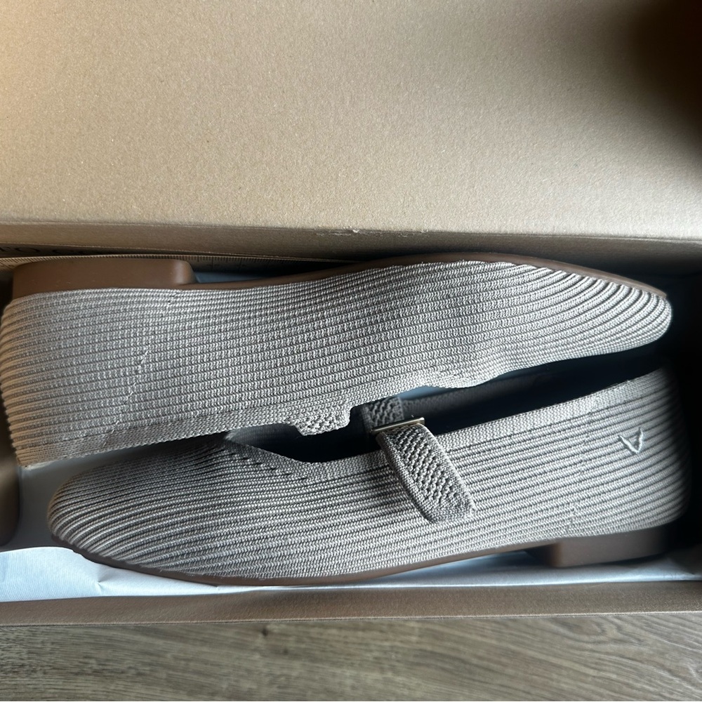 Elegant Women's Taupe Loafers